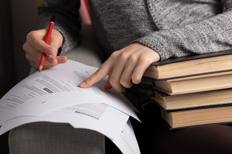 Necesitas-una-traducción-jurada-de-notas-para-acceder-a-la-universidad